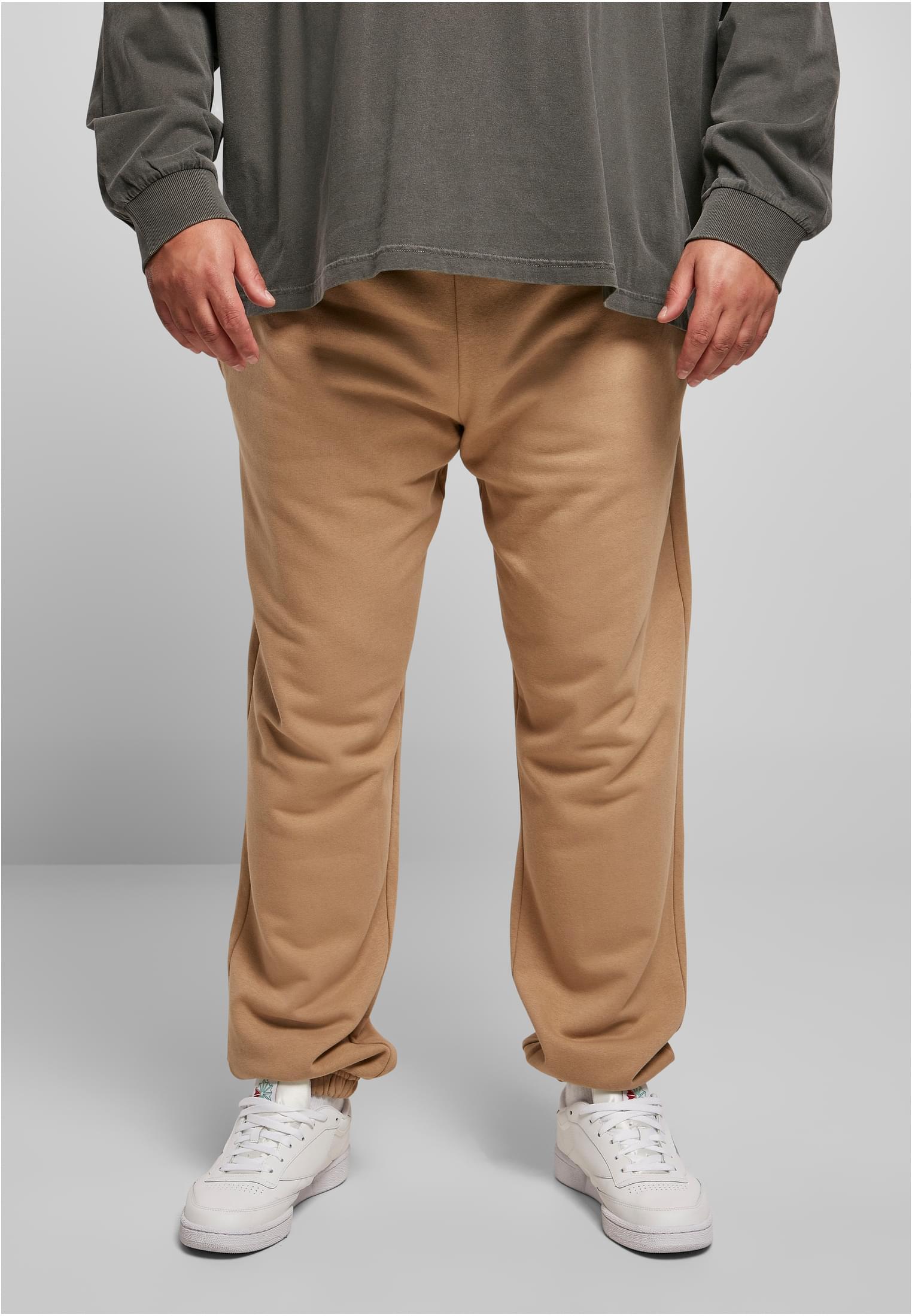 Urban Classics Plus Size Basic Sweatpants 2.0 (Farbe: warm sand / Größe: 3XL)