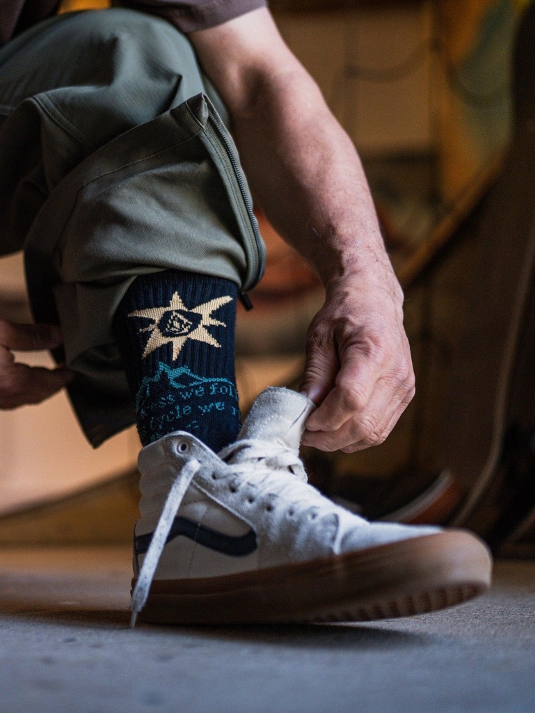 volcom-tt-b-iguchi-sock-pr-stealth-o-s-0