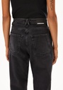 armedangels-mairaa-comfort-black-washed-authentic-28-34-34-1