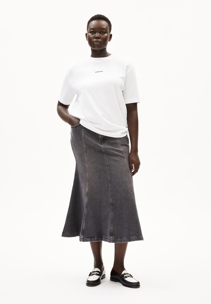 armedangels-tarjaa-wordmark-white-l-3