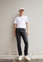 armedangels-iaan-x-stretch-black-washed-38-32-2