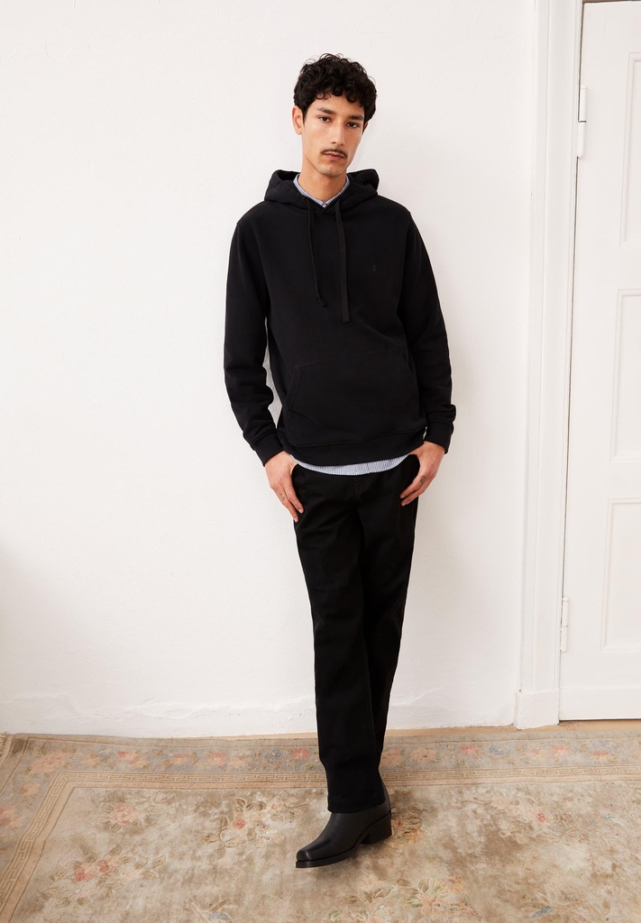 armedangels-paarlo-comfort-black-s-2