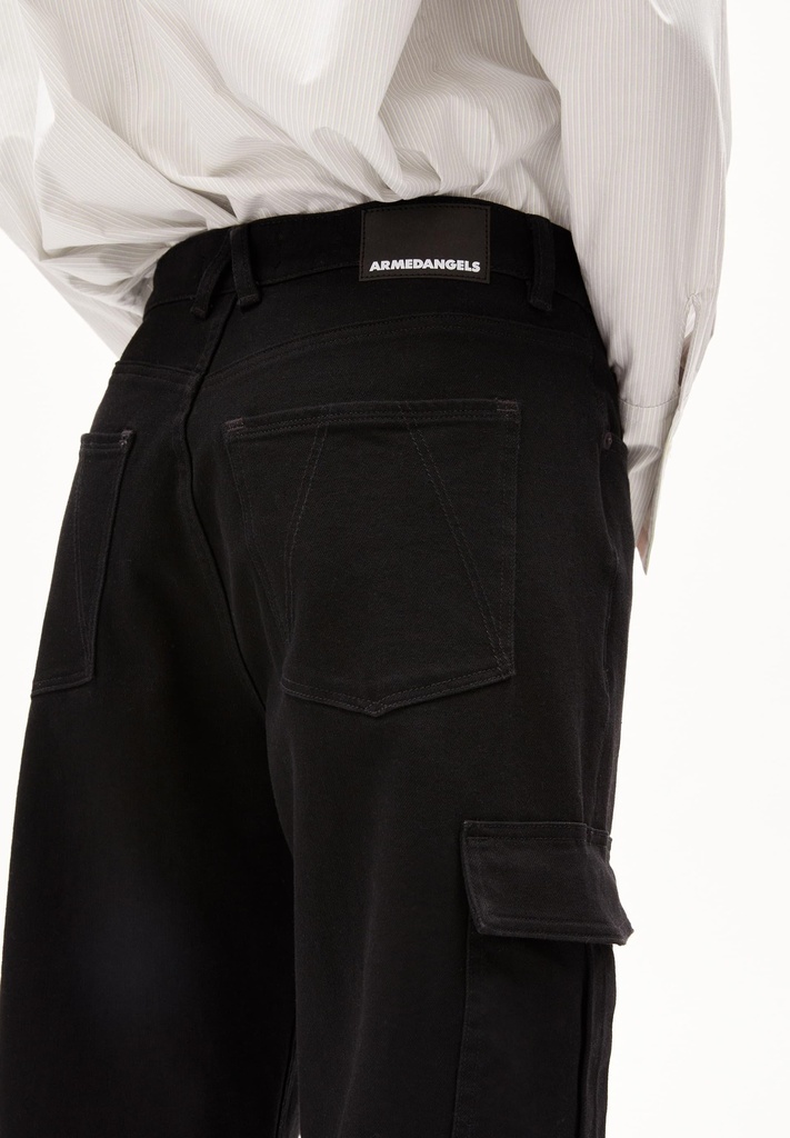 armedangels-haayi-pkt-rinse-black-30-32-b1-1