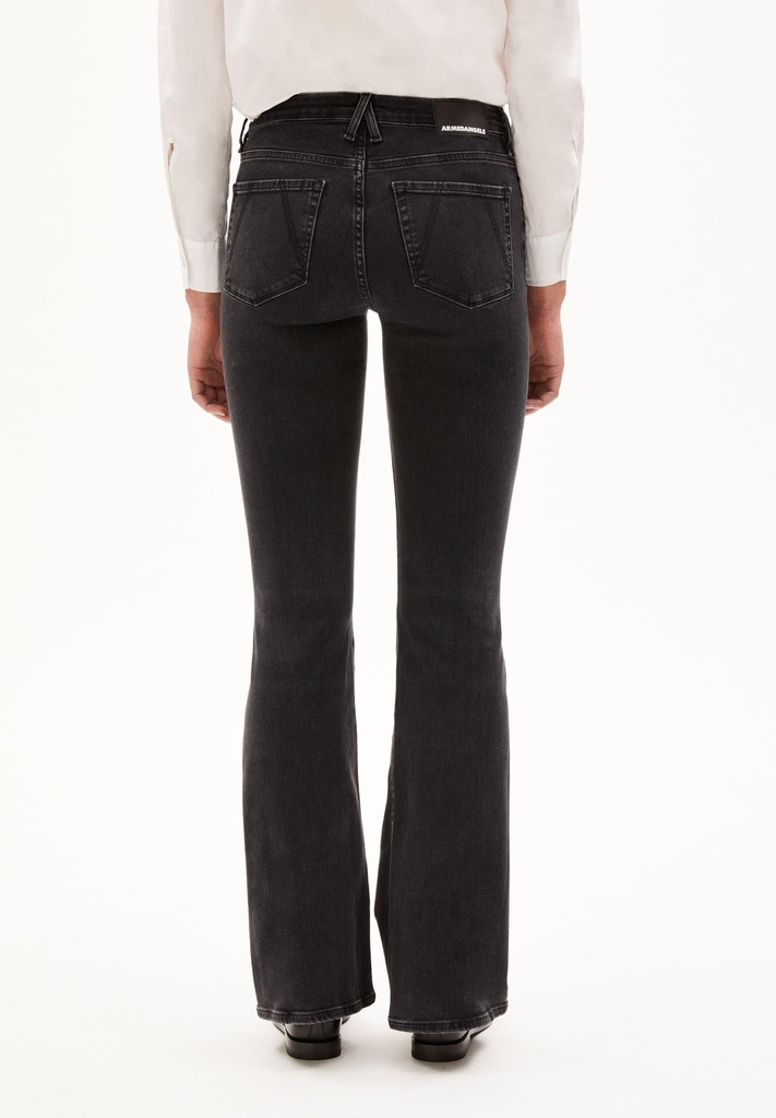 armedangels-anamaa-x-stretch-washed-down-black-26-34-0