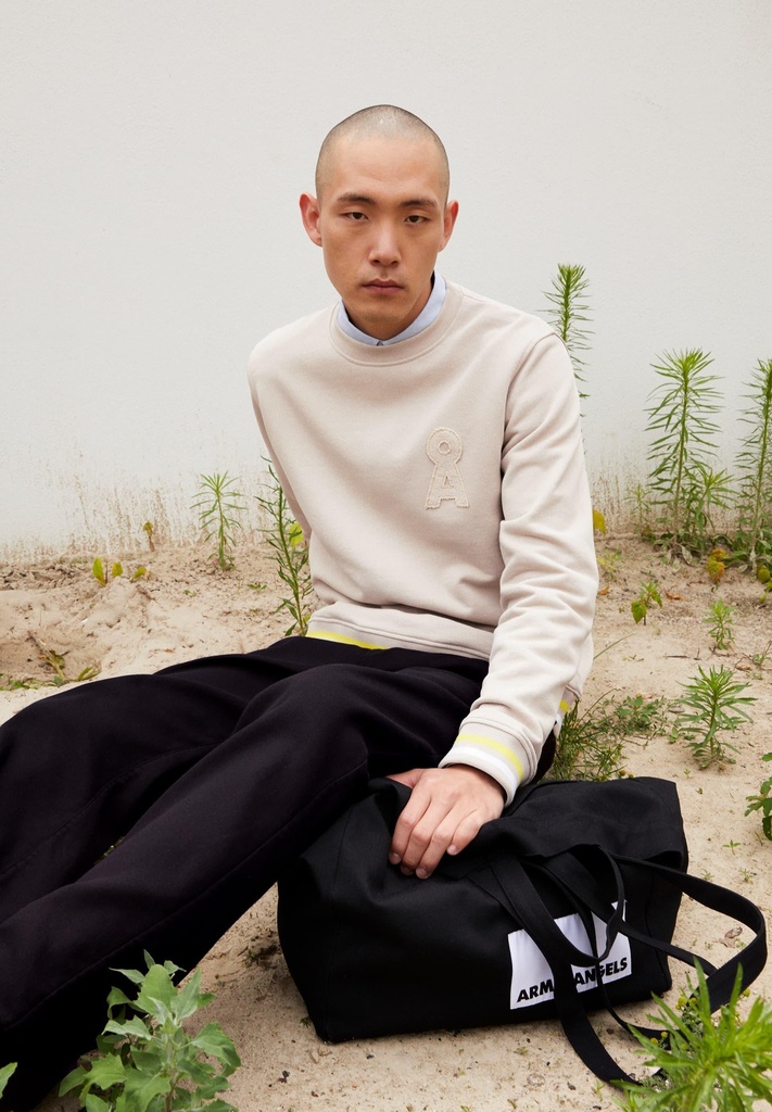 armedangels-baaro-aw-college-sand-stone-m-f-2