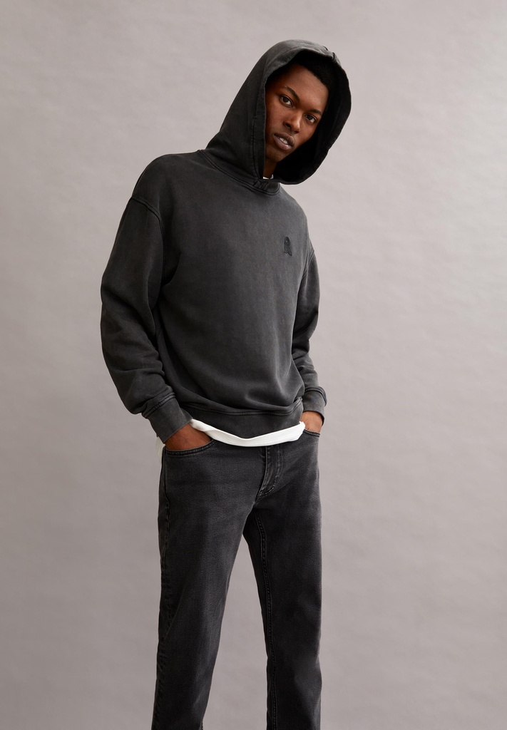 armedangels-tubaa-gmt-dye-black-washed-l-2