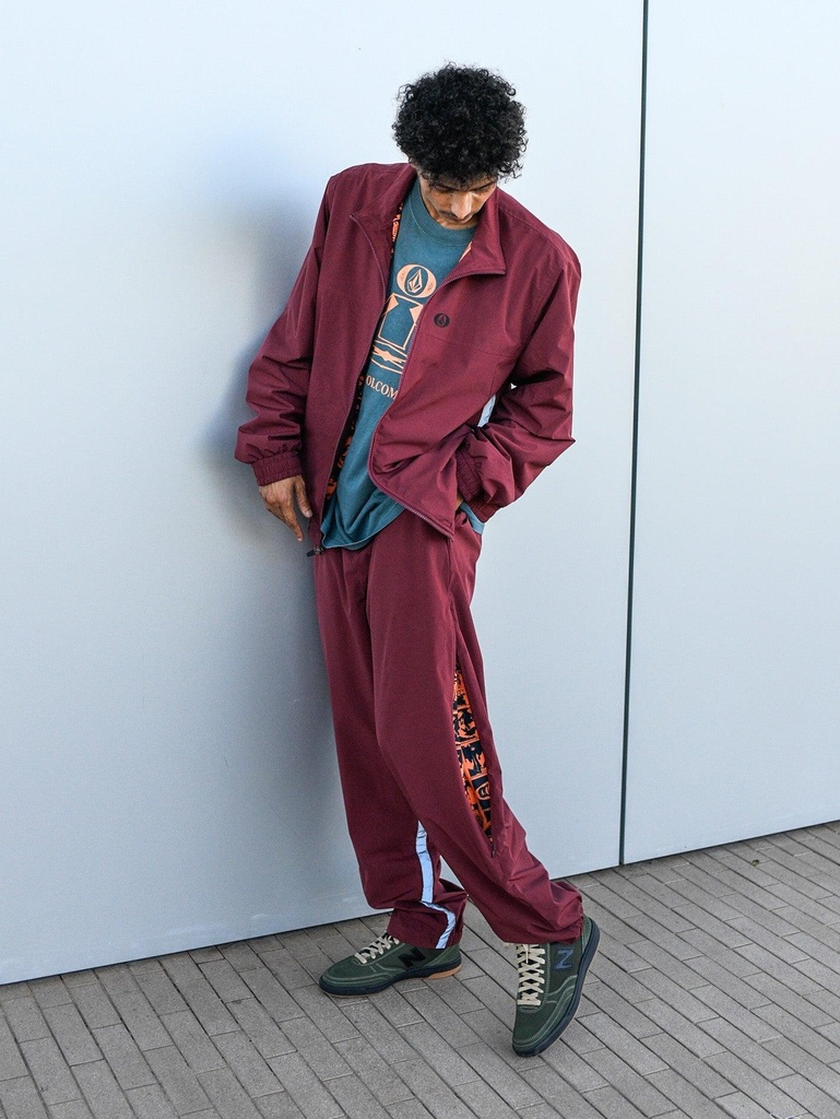 volcom-skate-vitals-remy-s-track-jckt-merlot-s-0