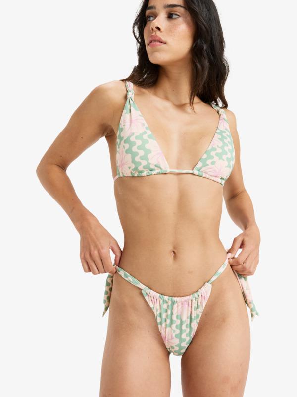 roxy-hibiscus-daze-ts-moderate-green-basil-party-waves-yw-l-4