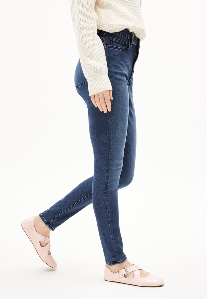 armedangels-ingaa-x-stretch-galaxy-blue-28-30-a40-4