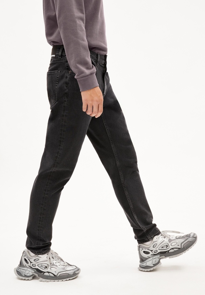 armedangels-aarjo-tarpa-black-washed-authentic-31-34-34-02c-4