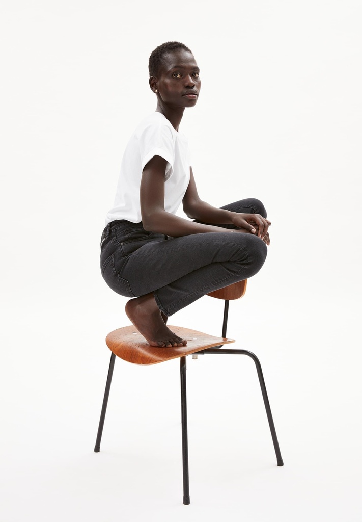 armedangels-ingaa-washed-down-black-33-30-30-3