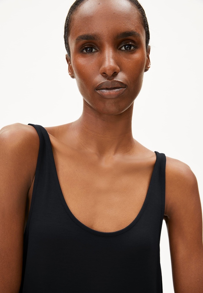 armedangels-claraa-solid-black-xs-1