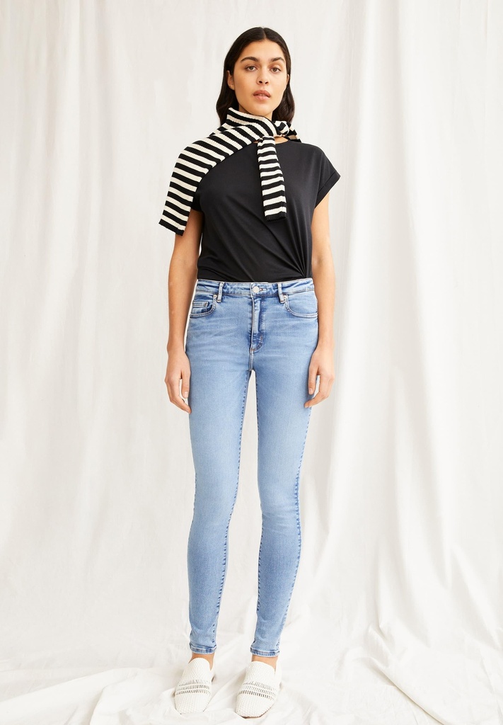 armedangels-tillaa-x-stretch-sky-blue-31-34-34-d-2