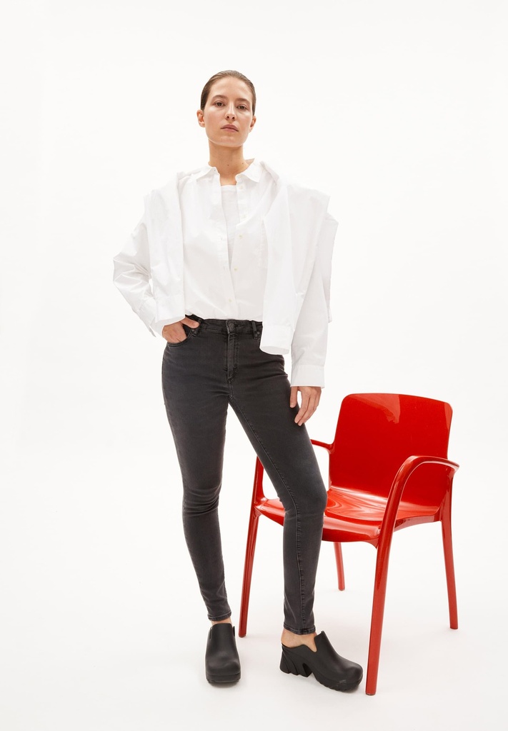 armedangels-tillaa-x-stretch-black-night-25-34-34-b-b-3