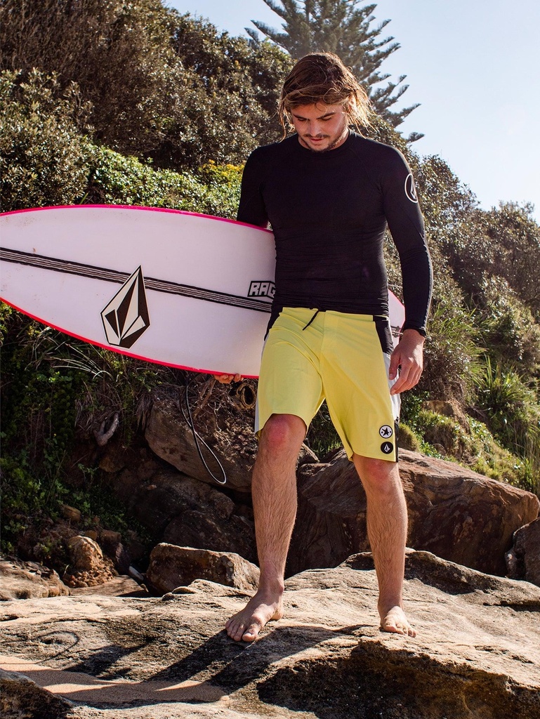 volcom-surf-vitals-noa-deane-liberator-20-boardshort-limeade-38-0