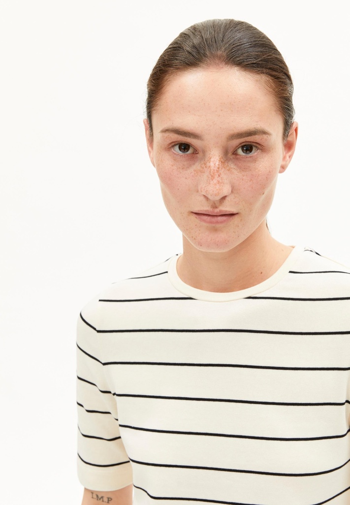 armedangels-jaanisara-fine-stripe-tshirt-oatmilkblack-s-91-1