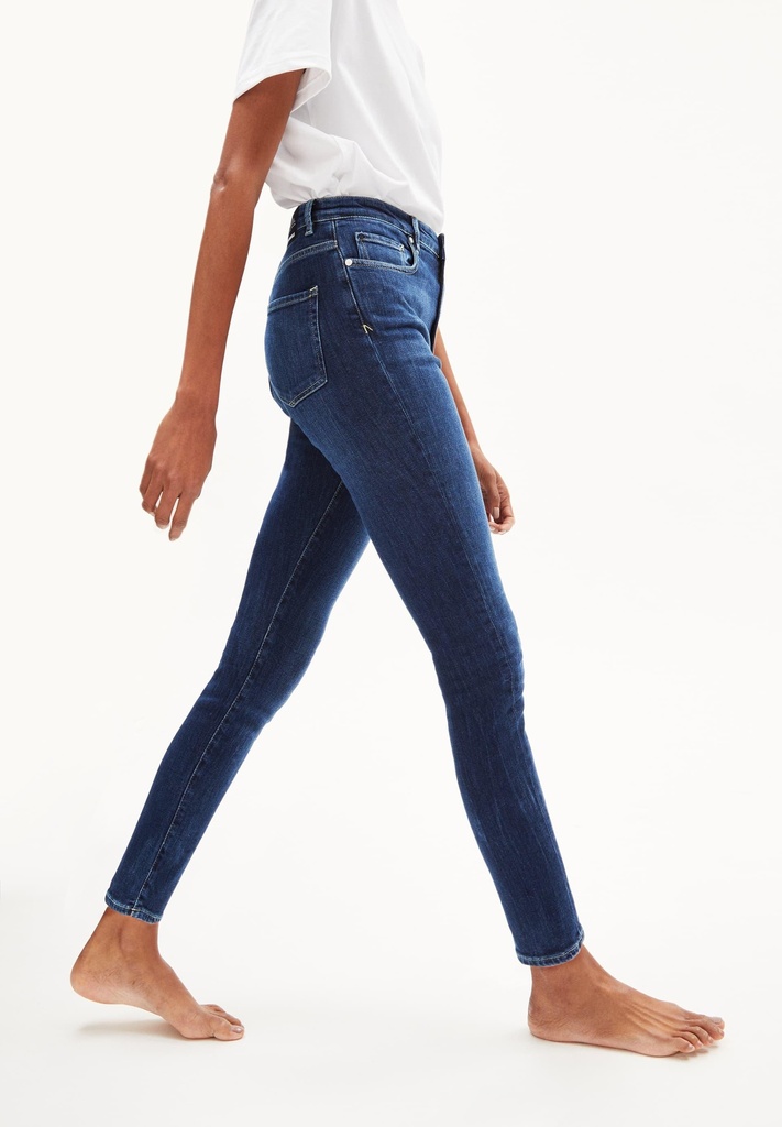 armedangels-ingaa-stone-wash-33-32-32-4