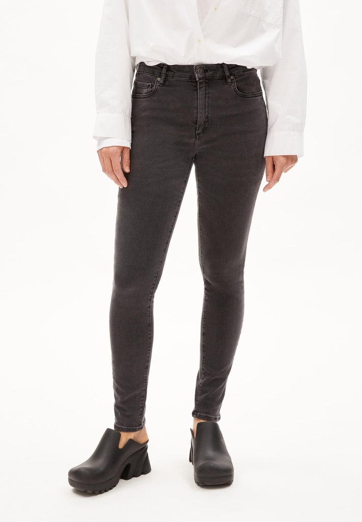 armedangels-tillaa-x-stretch-black-night-34-32-32-0