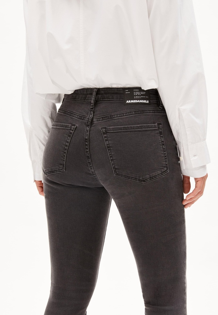 armedangels-tillaa-x-stretch-black-night-34-32-32-2