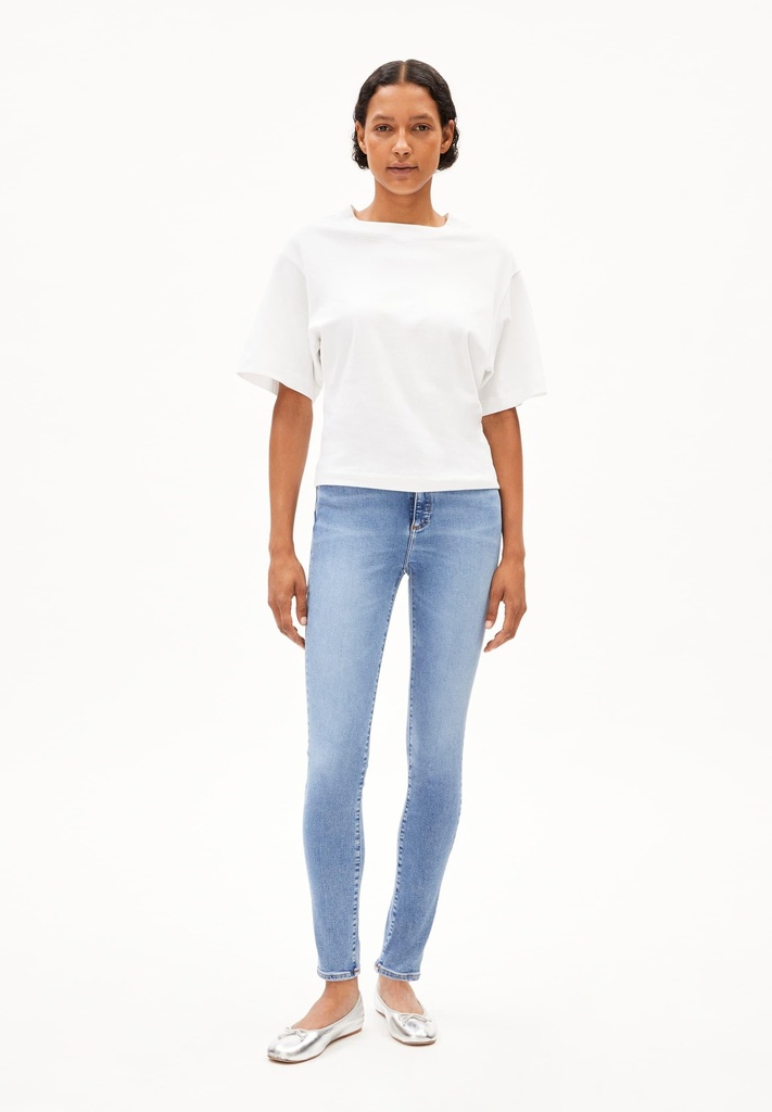 armedangels-ingaa-x-stretch-sky-blue-34-32-32-3
