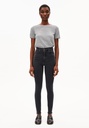 armedangels-ingaa-x-stretch-true-black-washed-30-30-30-3