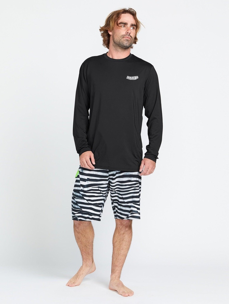 volcom-stone-pistol-ls-black-m-7a-1