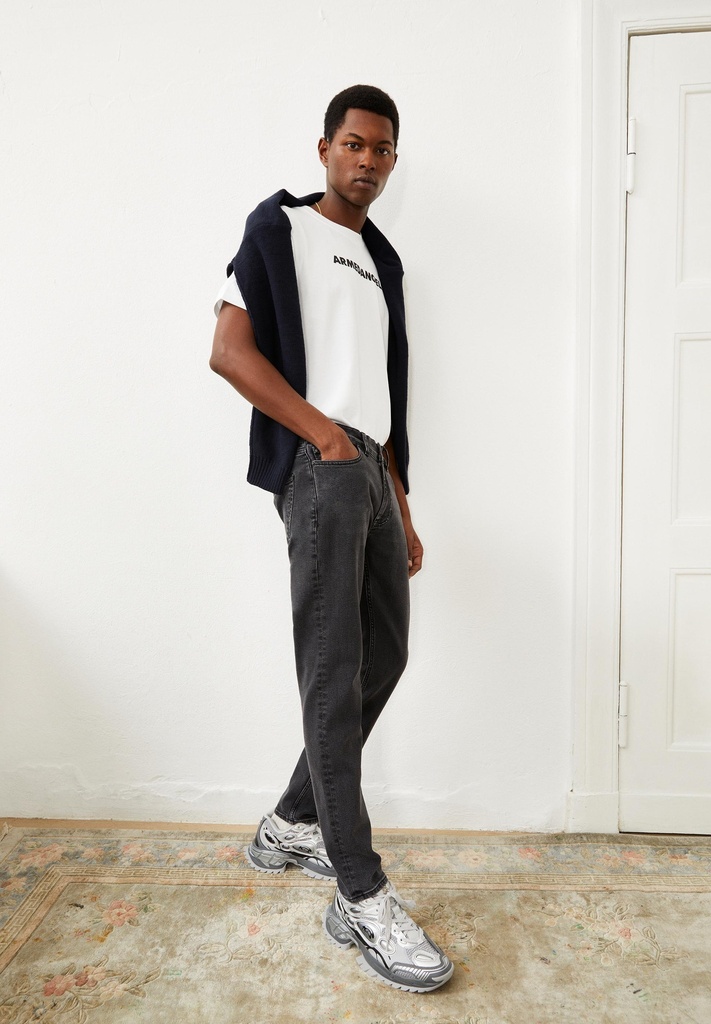 armedangels-iaan-slim-jeans-smoked-31-34-7a-2