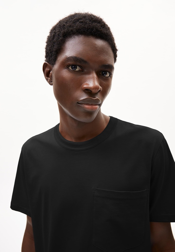 armedangels-maarkos-pocket-tshirt-black-s-39-1