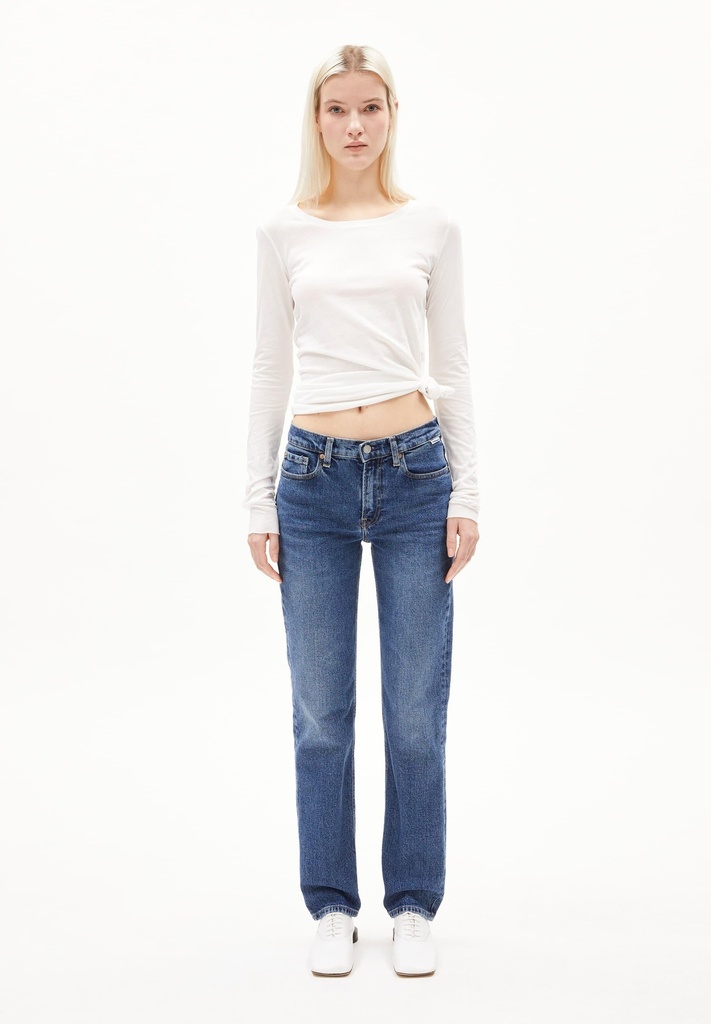 armedangels-carenaa-straight-jean-atmospheric-31-34-3