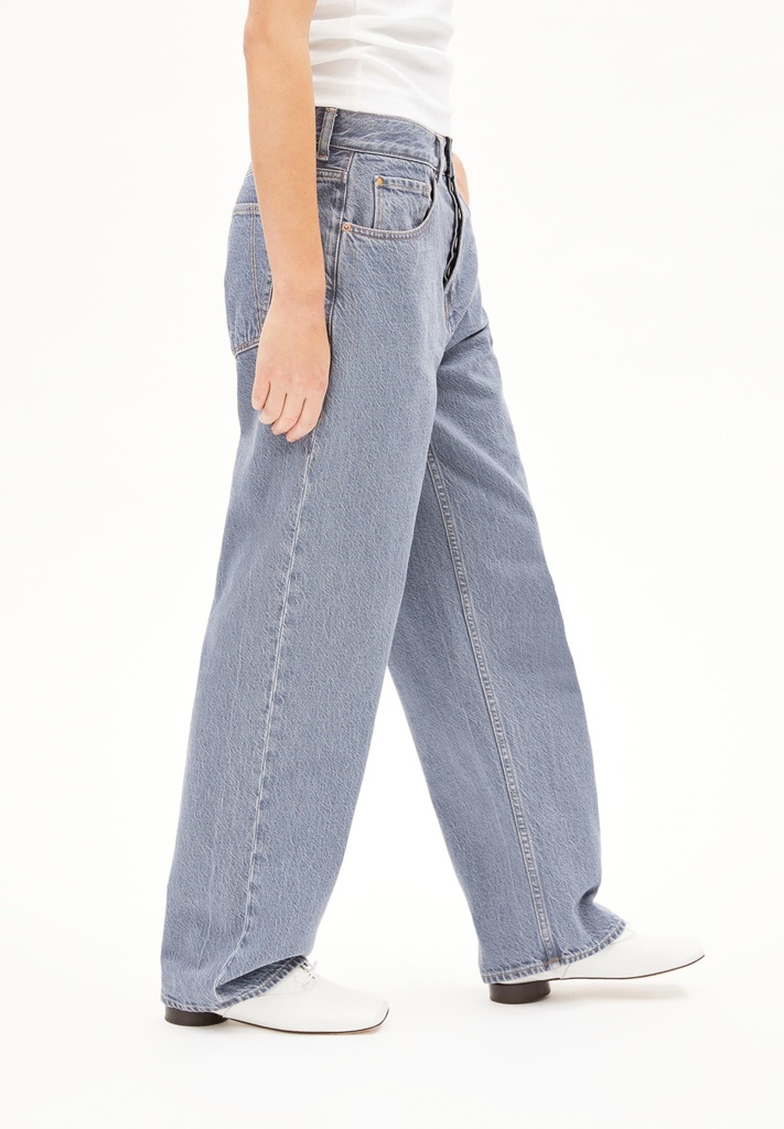 armedangels-haayi-low-waist-baggy-jean-fog-31-32-4