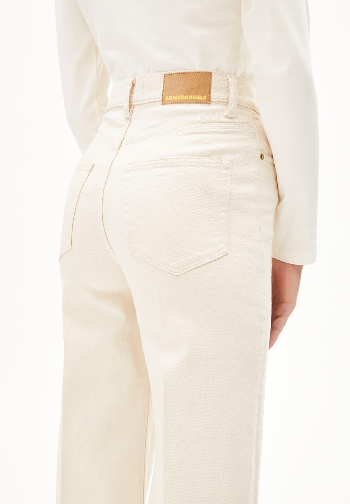 armedangels-murliaa-cropped-undyed-30-32-1