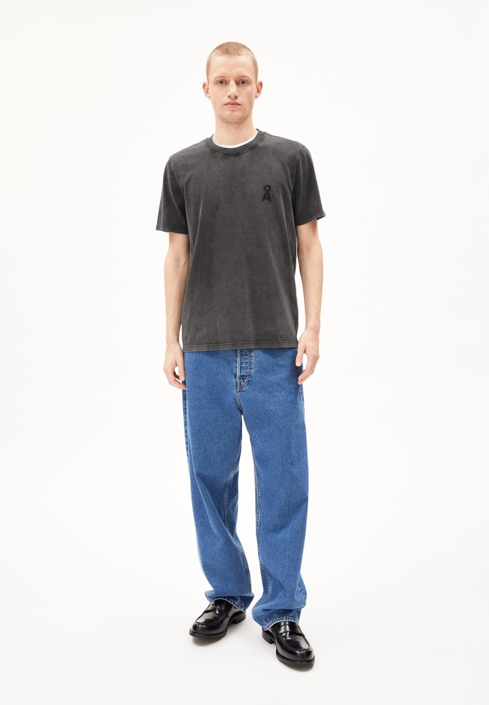 armedangels-maarkos-gmt-dye-black-washed-l-2