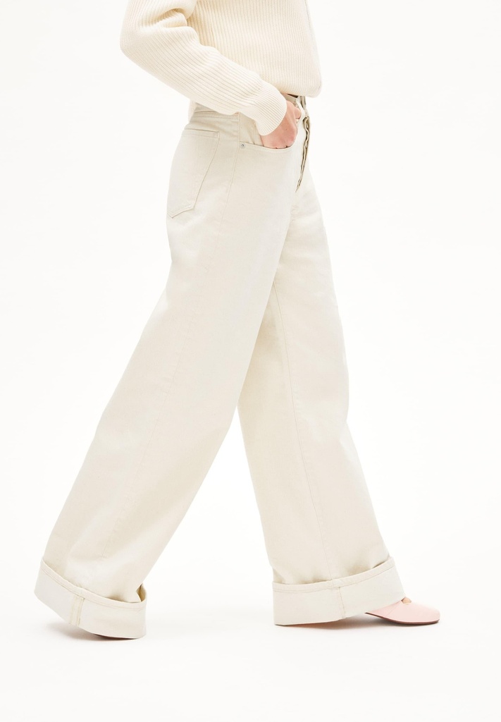 armedangels-blinaa-undyed-31-32-4