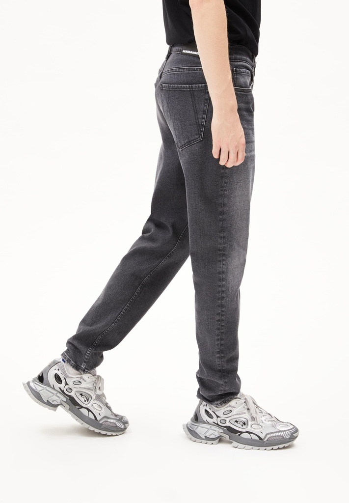 armedangels-aarjo-tarpa-gris-31-34-52-3