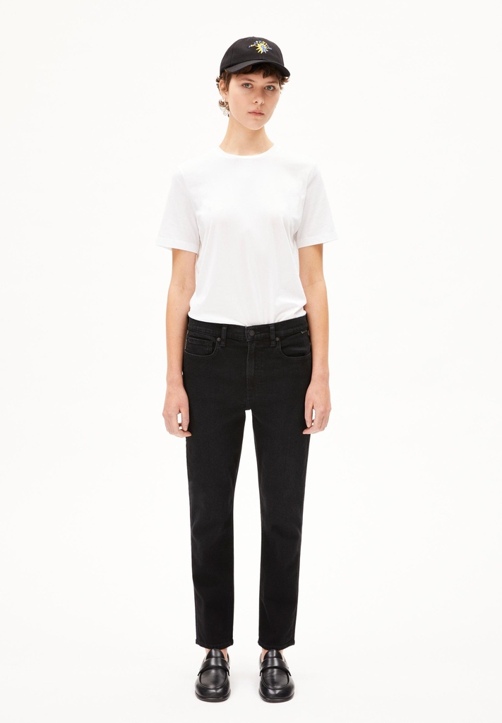 armedangels-cayaa-tarpa-low-boyfriend-jeans-ebony-26-3