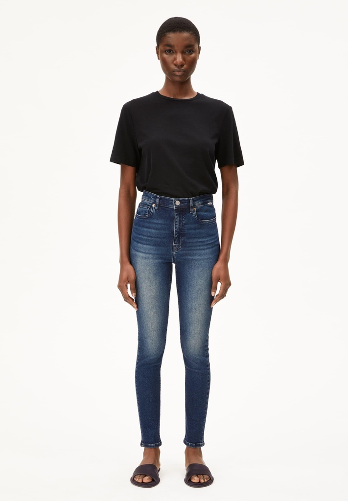 armedangels-lualaa-linen-blend-tshirt-black-xs-3