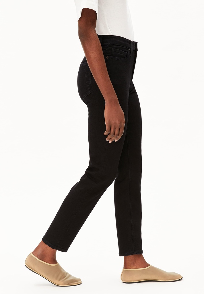 armedangels-lejaani-slim-jean-rinse-black-31-34-8-4