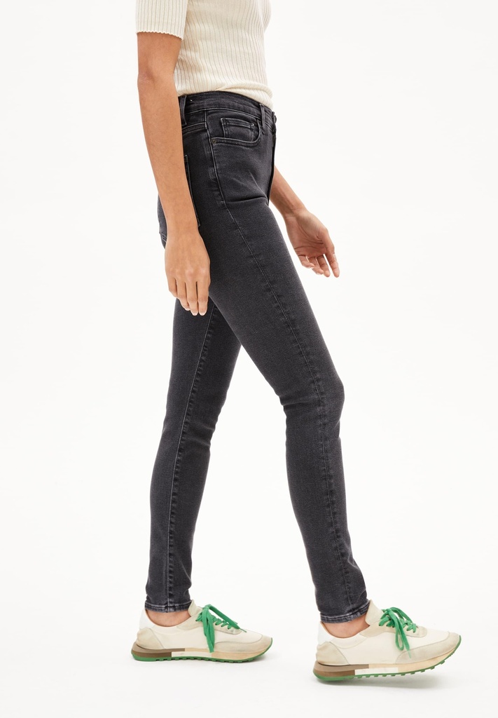 armedangels-ingaa-high-waist-skinny-jean-true-black-washed-30-32-32-6-4