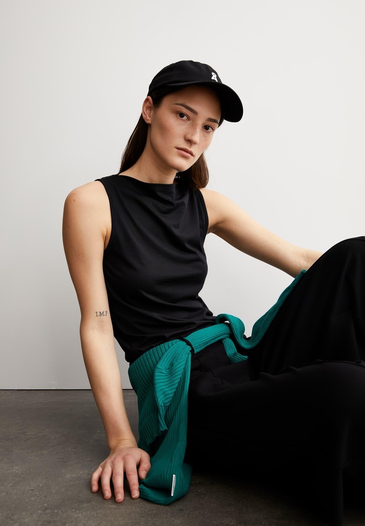 armedangels-laminiaa-top-black-l-1-2