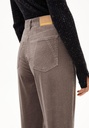 armedangels-aaikala-corduroy-walnut-cream-30-32-6-1