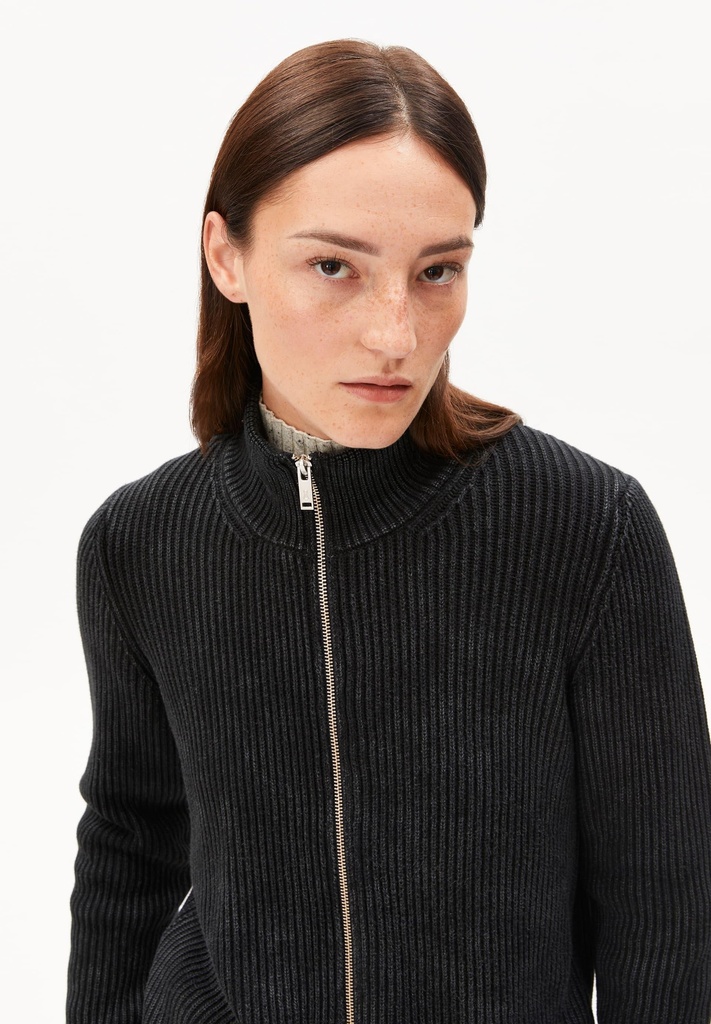 armedangels-rebeccaa-gmt-dye-black-s-1-1