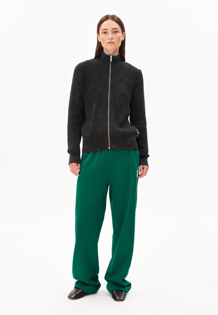 armedangels-rebeccaa-gmt-dye-black-s-1-3