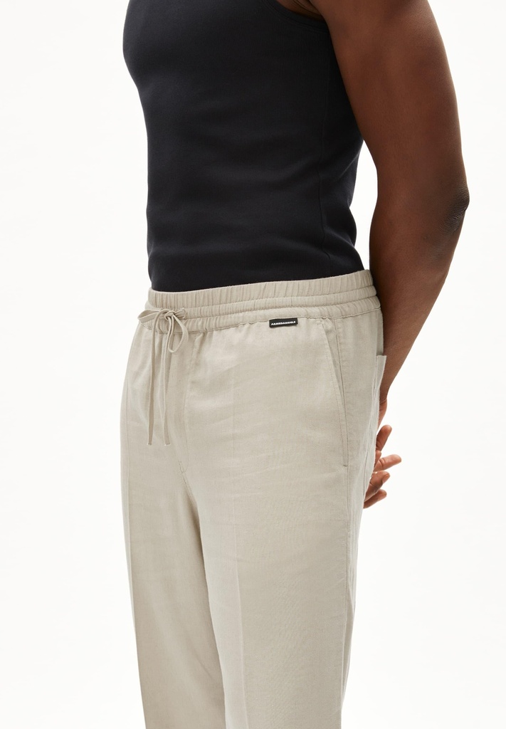 armedangels-lukaa-lino-pant-sandstone-31-9d-1