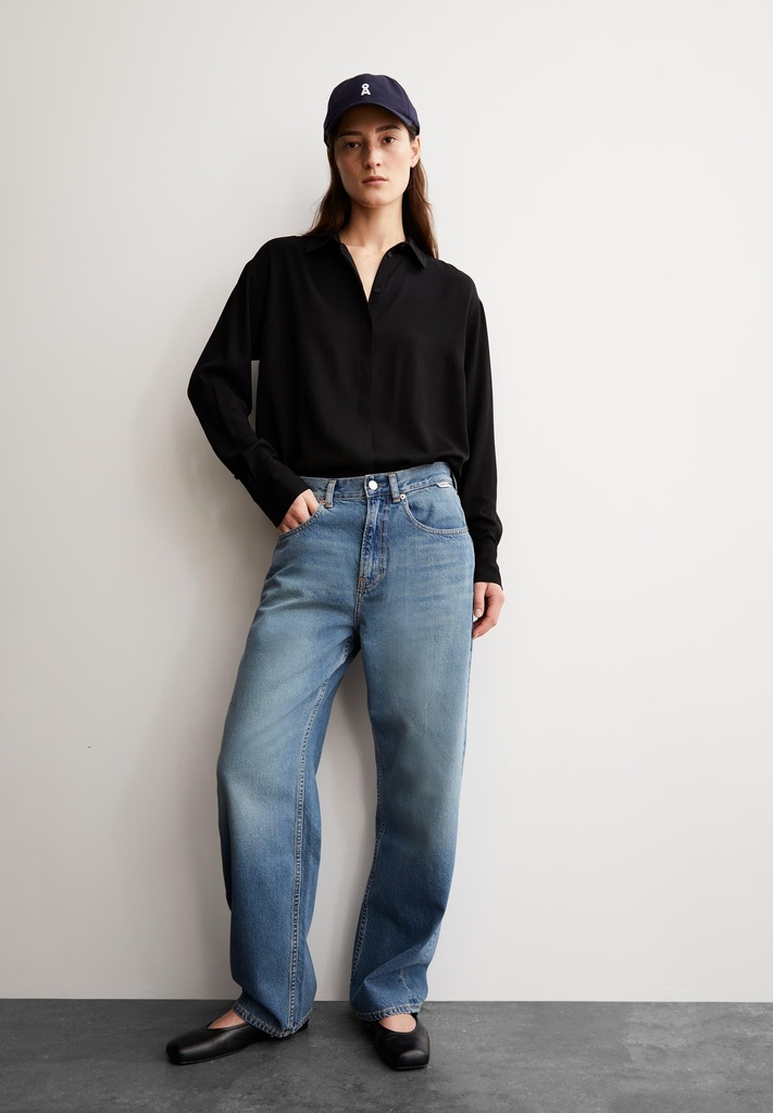 armedangels-haayi-low-waist-baggy-jean-celestial-29-34-34-9-2