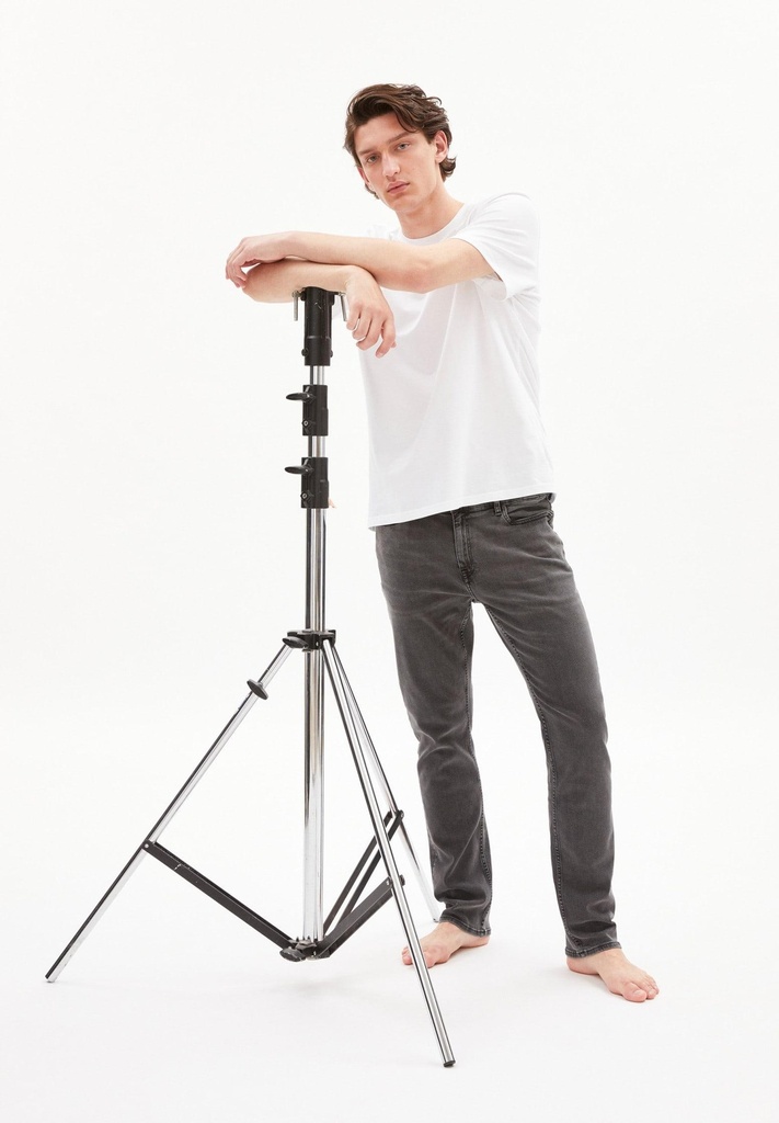 armedangels-iaan-x-stretch-coal-mine-34-32-2