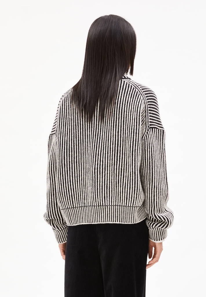 armedangels-medeaa-vanise-blackoatmilk-xl-91-0