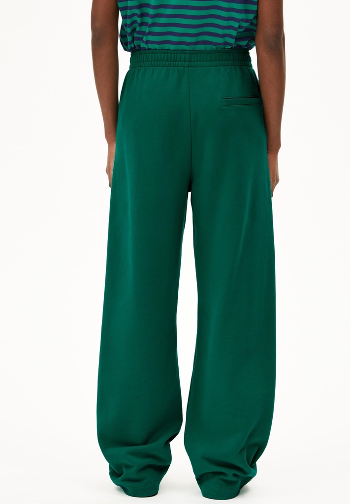 armedangels-iconic-ivaara-sweatpant-emerald-green-s-0