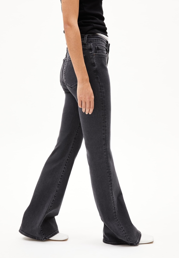 armedangels-anamaa-true-black-washed-27-34-34-0-4