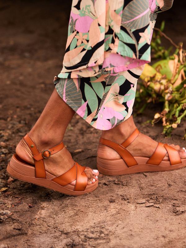 roxy-kamila-beige-tan-6-0