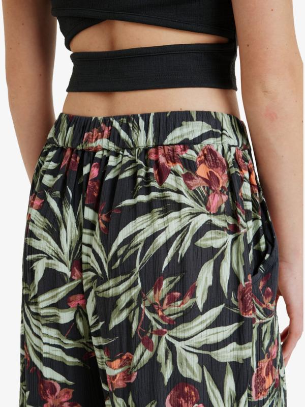 roxy-midnight-avenue-crinkle-black-phantom-wind-swept-floral-crin-s-2